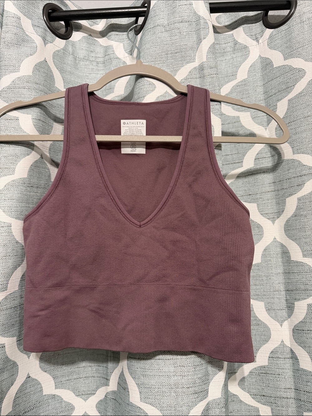 Athleta Dusty Mauve V-Neck Ribbed Crop Tank